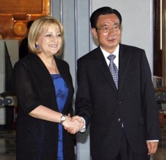 National Assembly Speaker Prof. Dr Slavica Djukic-Dejanovic receives a Chinese delegation